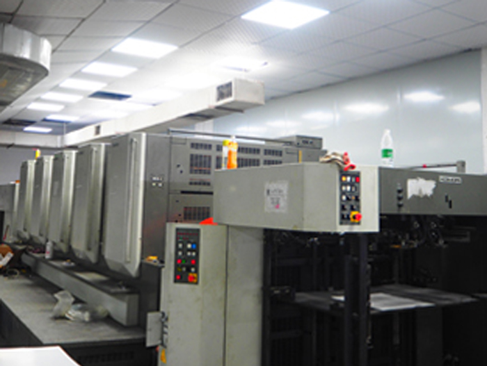 小森五色對(duì)開印刷機(jī)